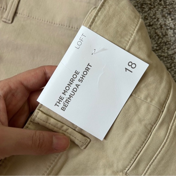 NWT LOFT Tan The Monroe Bermuda Shorts Casual Khaki Minimalist Neutral 18 - Picture 3 of 6